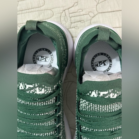 NIB APL Techloom Breeze Sneakers Sz 7.5 Great Green/Peppermint/Ombre - Picture 4 of 8